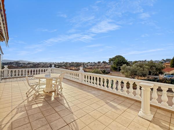 Maison à vendre |  Marseille 13 |  6 pièces | 174 m²