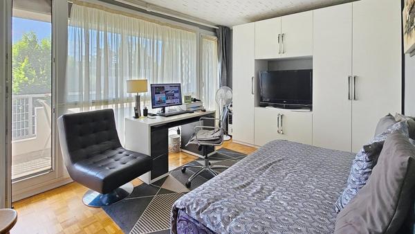 SPACIEUX APPARTEMENT 3 PIECES 83m² - 12 min du RER Palaiseau-Villebon - BOX - 2 balcons