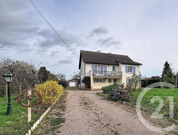 Maison à vendre  6 pièces - 152,35 m 2   ST POURCAIN SUR SIOULE  - 03