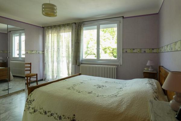 Villa de 259m² habitables avec piscine - Chassieu le Haut