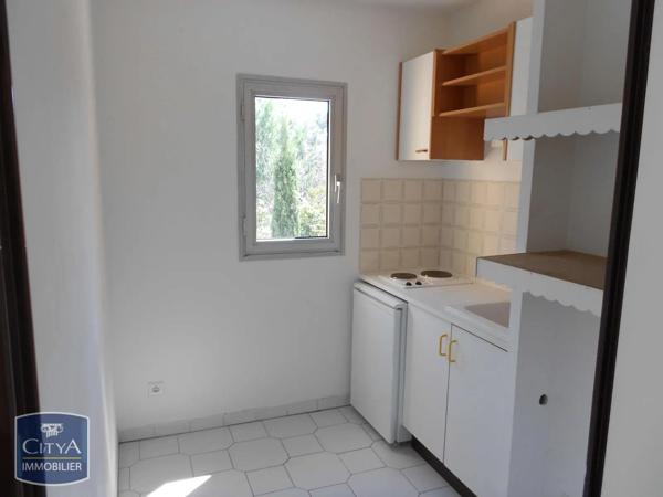 Appartement à louer 2 pièces 45m² Nîmes (30000)