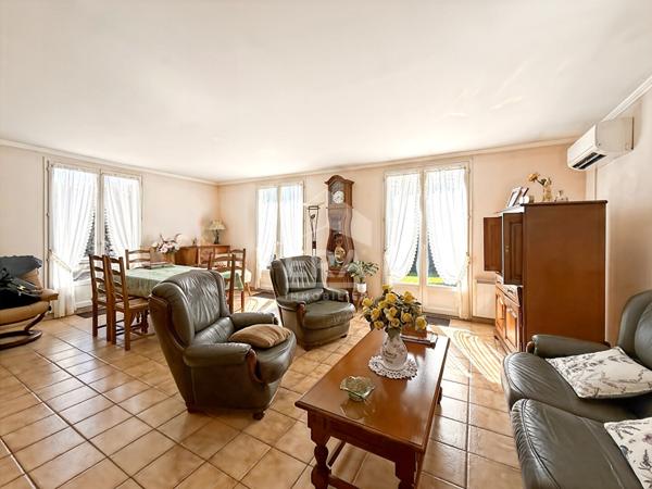 Maison Bouc Bel Air 4 pièce(s) 90 m2
