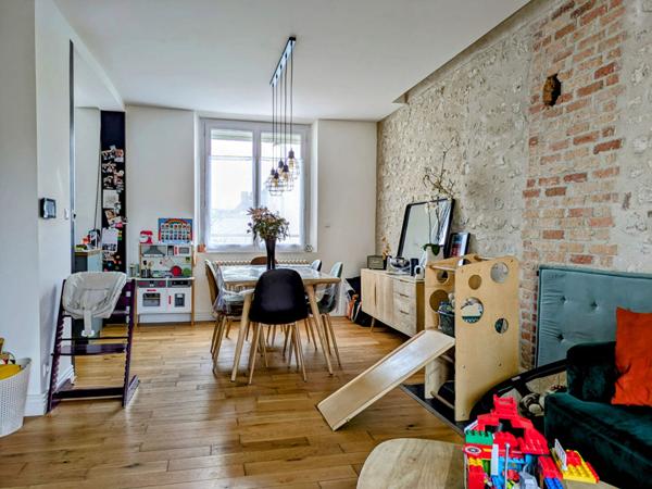 à deux pas de la gare TGV de Saint Pierre Des corps ,maison climatisée