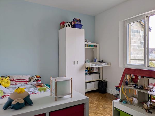 à deux pas de la gare TGV de Saint Pierre Des corps ,maison climatisée