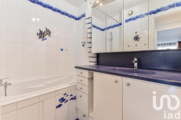 Appartement à vendre 4 pièces 81 m² Courbevoie