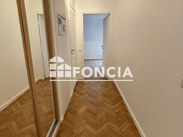 Location Appartement 2 pièces 48.04 m² - 31 RUE DU THEATRE Paris 75015