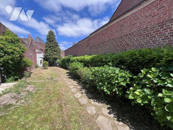 HAZEBROUCK hyper centre !! Cadre de vie très agréable à proximité de toutes commodités !!
Bel ...