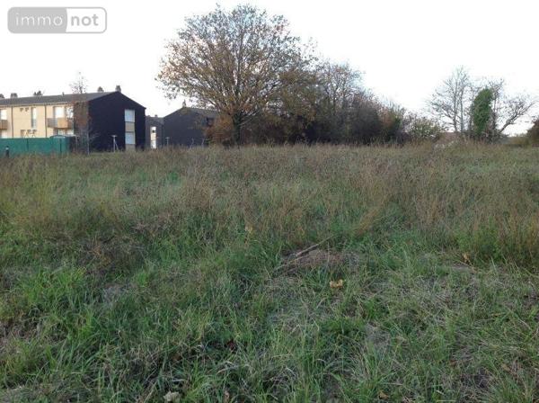 Terrain à Batir à vendre à Saint-Gaultier dans l'Indre (36800), ref : 037/1698