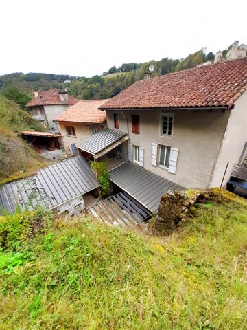 MAISON EN PIERRE Aurillac (15000)
