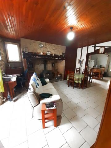 MAISON EN PIERRE Aurillac (15000)