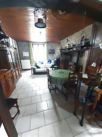 MAISON EN PIERRE Aurillac (15000)