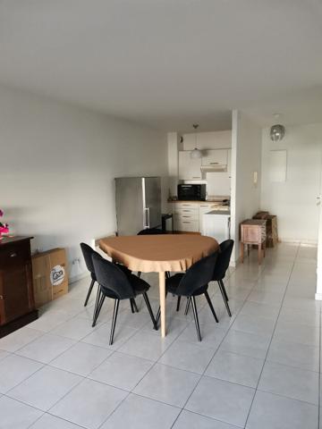 Hyères Gare - T2 de 50 m² avec terrasse de 15 m² et parking en sous-sol