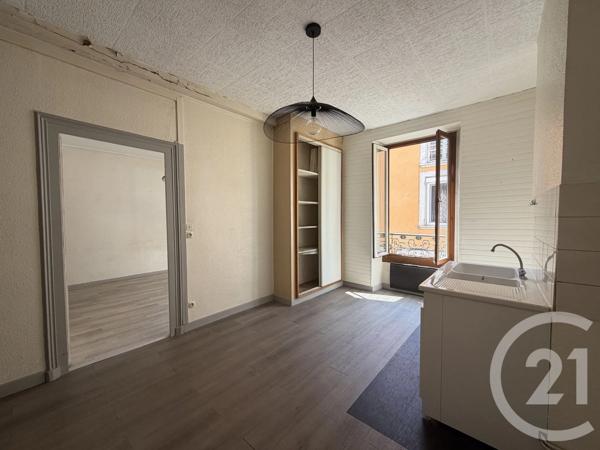 Appartement T1 à vendre  1 pièce - 42 m 2   VOIRON  - 38