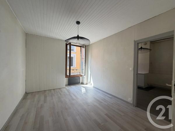 Appartement T1 à vendre  1 pièce - 42 m 2   VOIRON  - 38