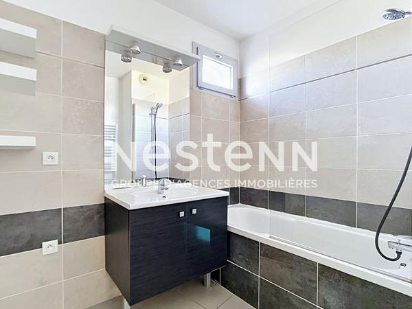 SATHONAY CAMP - APPARTEMENT T3 -  1ER ETAGE - BALCON