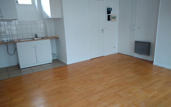 Appartement à louer    1 pièce • 22 m2 Paris 11