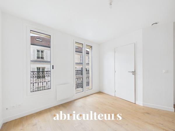 Bel appartement lumineux avec balconnet, au calme dans le 18ème arrondissement de Paris