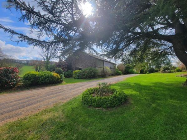 Maison à vendre à Plouray dans le Morbihan (56770), ref : 56071-2639