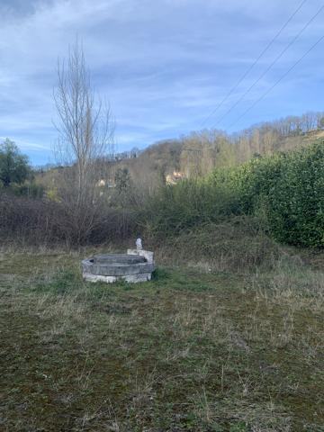 Terrain avec CU constructible et Hangar