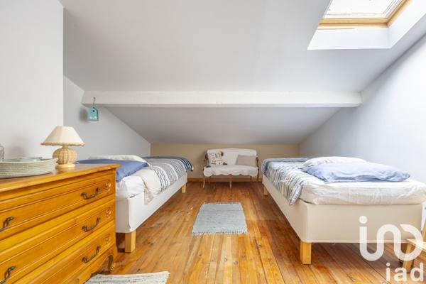 Maison 9 pièces de 366 m² à Saint-Jean-de-Marsacq (40230)