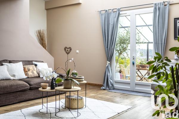 Maison 9 pièces de 366 m² à Saint-Jean-de-Marsacq (40230)