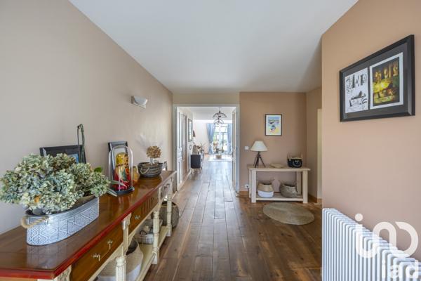 Maison 9 pièces de 366 m² à Saint-Jean-de-Marsacq (40230)