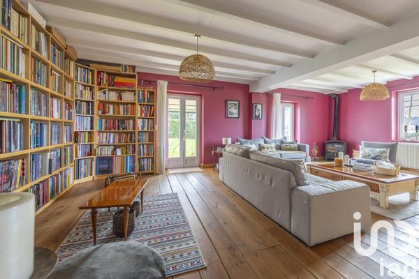 Maison 9 pièces de 366 m² à Saint-Jean-de-Marsacq (40230)