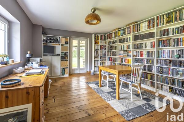 Maison 9 pièces de 366 m² à Saint-Jean-de-Marsacq (40230)