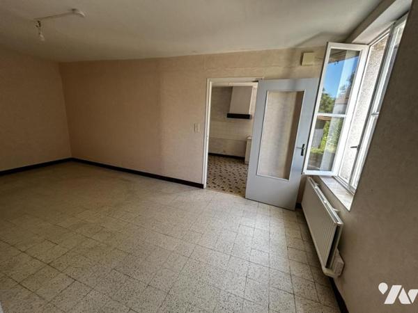 FLEURY LES AUBRAIS  - MAISON A RAFRAICHIR