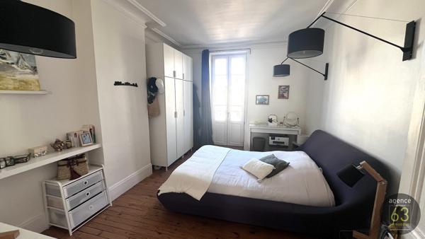 VENDU Superbe appartement T4 dans petite copropriété des années 1930, cave.