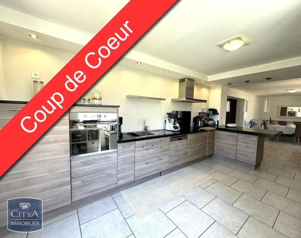 Appartement à louer 4 pièces 112.09m²