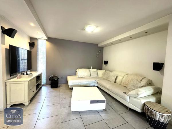 Appartement à louer 4 pièces 112.09m²