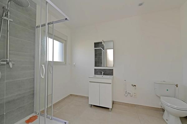 Location                                                      Maison
                        
                     2 pièces                      44 m2                     à Saint-Quentin
