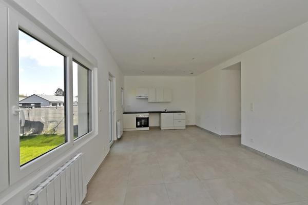 Location                                                      Maison
                        
                     2 pièces                      44 m2                     à Saint-Quentin