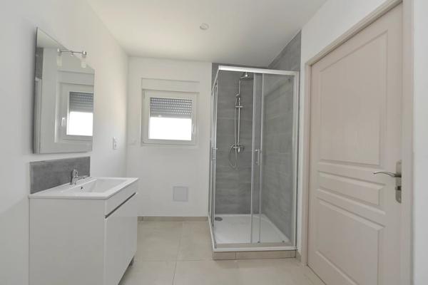 Location                                                      Maison
                        
                     2 pièces                      44 m2                     à Saint-Quentin