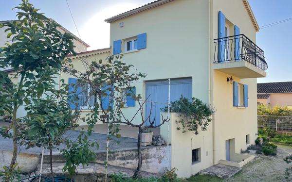 Maison à vendre    5 pièces •  Sanary-sur-Mer