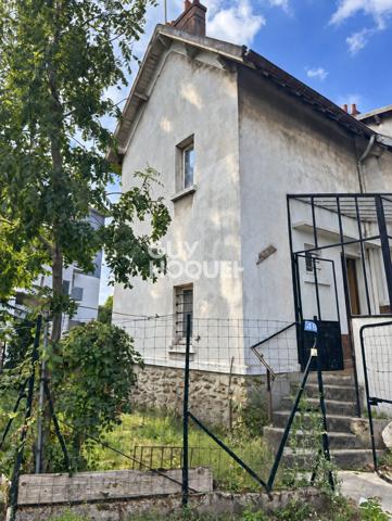 MONTREUIL – MAISON À RÉNOVER AVEC FORT POTENTIEL