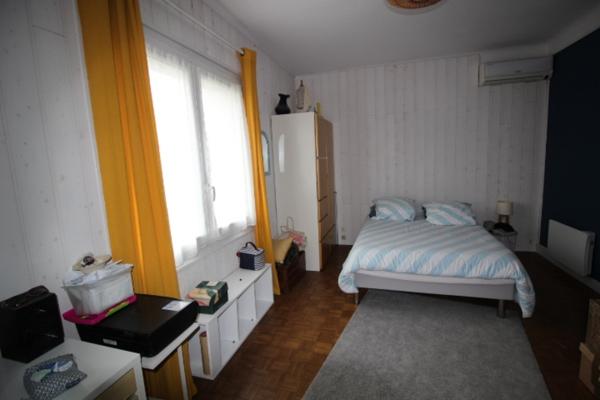 Maison Chatellerault 6 pièce(s) 165.88 m2