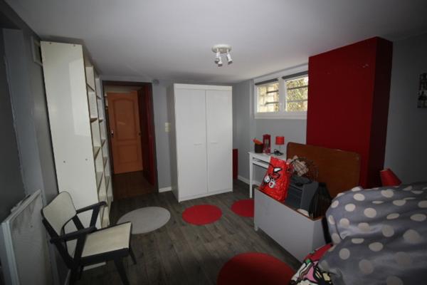 Maison Chatellerault 6 pièce(s) 165.88 m2