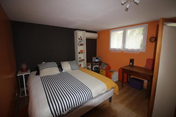 Maison Chatellerault 6 pièce(s) 165.88 m2