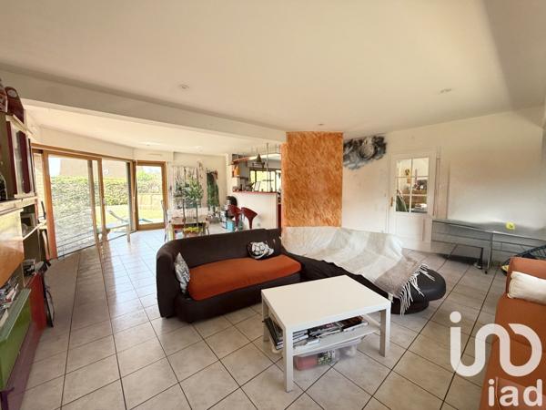 Maison 7 pièces de 144 m² à Annœullin (59112)