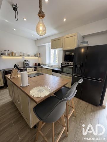 Maison à vendre 8 pièces 209 m² Le Pont-de-Beauvoisin