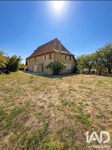 Maison à vendre 8 pièces 209 m² Le Pont-de-Beauvoisin