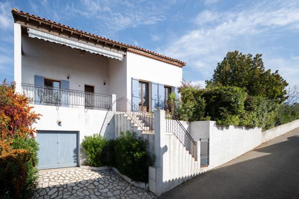 Grande maison atypique de 161 m2 avec vue imprenable