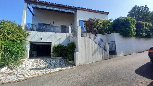 Grande maison atypique de 161 m2 avec vue imprenable