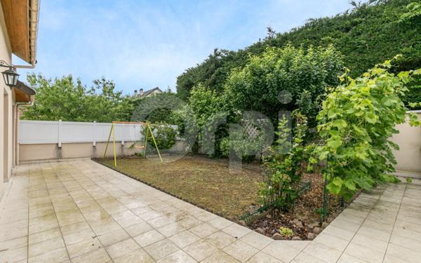 Maison à vendre    5 pièces • 155 m2 Chennevières-sur-Marne