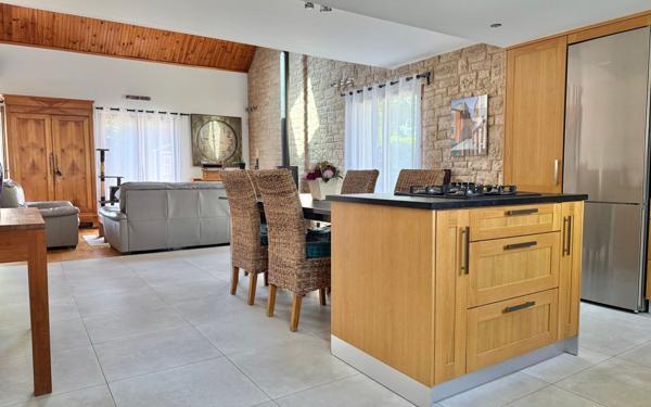 Maison à vendre    8 pièces •  Athis-Mons