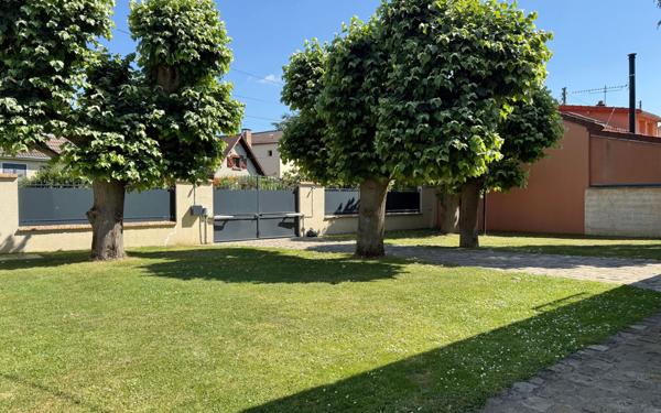 Maison à vendre    8 pièces •  Athis-Mons