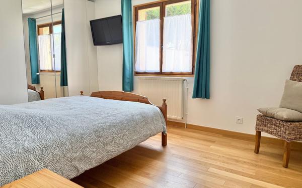 Maison à vendre    8 pièces •  Athis-Mons