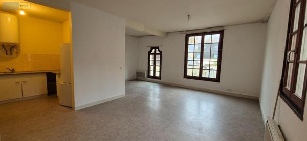 Immeuble à vendre à La-Ferté-Bernard dans la Sarthe (72400), ref : 462   
CENTRE VILLE